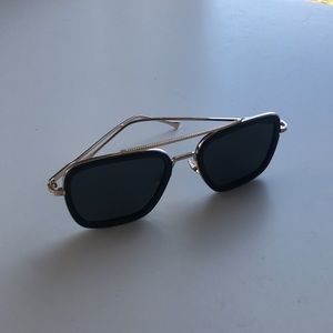 Pilot Retro Sunglasses Square